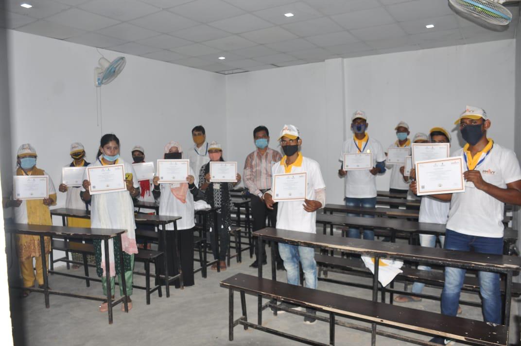 Certificate Distribution Photo 1